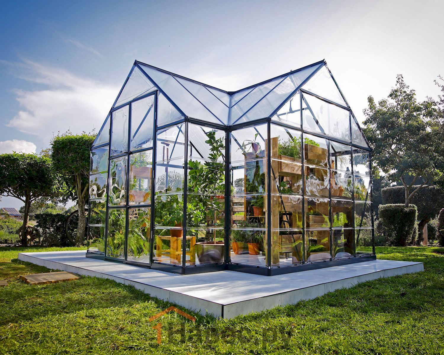 Теплица из поликарбоната